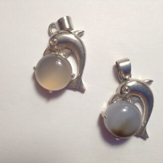 Chrysoberyl (Cat's Eye) Dolphin Pendant