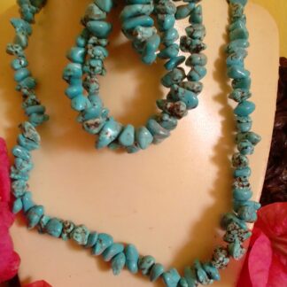 Blue magnesite necklace set
