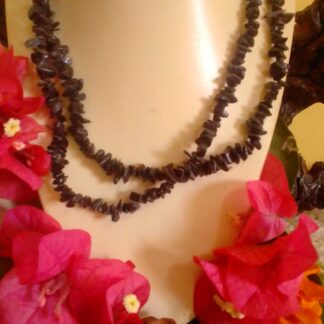 Onyx chip stone necklace
