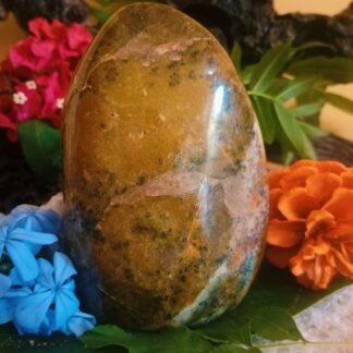 Stunning green opal for sale